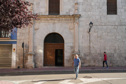 Iglesia de Las Salesas en la calle Juan Mambrilla en Valladolid. -J.M. LOSTAU