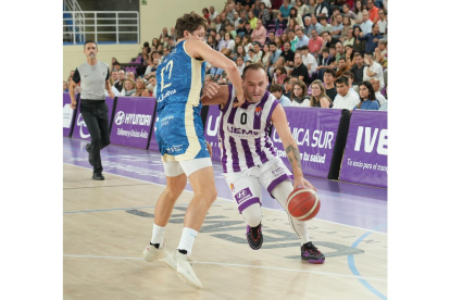 UEMC Real Valladolid Baloncesto - Hestia Menorca. / J. M. LOSTAU