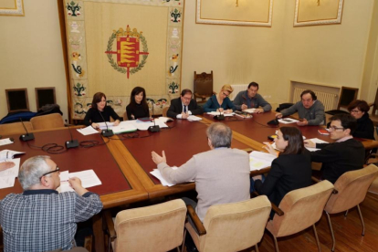 Reunión de la constitución del Consejo de Administración de la Entidad Pública del Agua.-TWITTER DEL AYUNTAMIENTO DE VALLADOLID