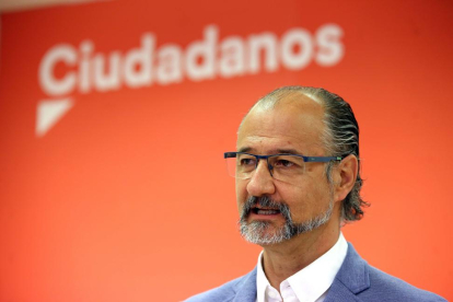 El portavoz de Ciudadanos en las Cortes regionales, Luis Fuentes, valora la actualidad política.-ICAL