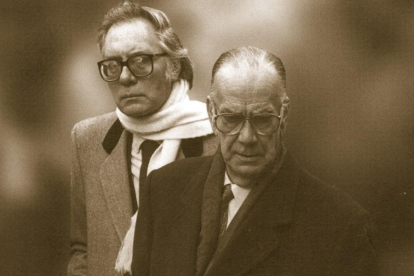 Francisco Umbral junto a su compañero Camilo José Cela.-E. M.