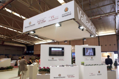 Presentación del expositor del Ayuntamiento y la Diputación de Valladolid en la Feria de Muestras.-ICAL