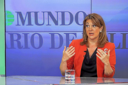 Soraya Rodríguez durante su intervención en ‘La Quinta Esquina’, emitido anoche en La 8 de Valladolid.-Pablo Requejo