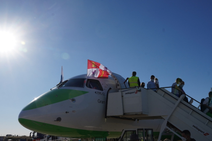 Primer vuelo de Binter entre Canarias y Valladolid. / ICAL