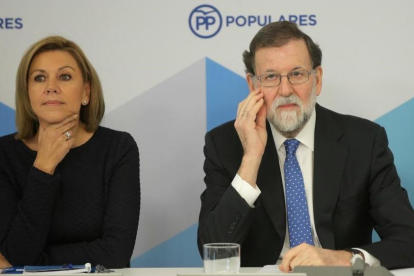 María Dolores de Cospedal junto a Mariano Rajoy durante el comité ejecutivo nacional del PP.-/ JOSÉ LUIS ROCA