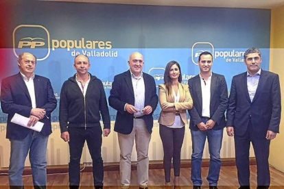 Minguela, García, Carnero, Suárez, López y Plaza-El Mundo