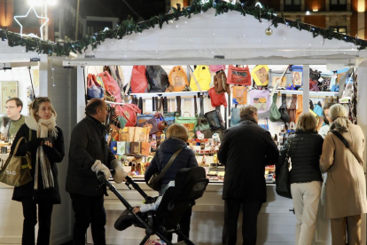 Mercado Artesanal Navideño de Valladolid 2023.- PHOTOGENIC