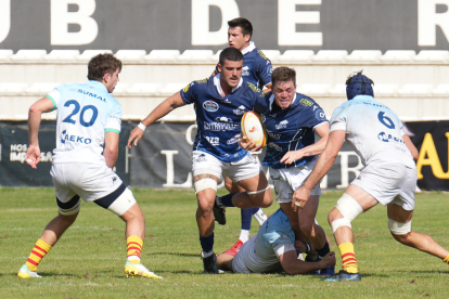 RUGBY VRAC QUESOS-SANTBOIANA. / LOSTAU