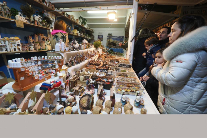 Mercado Artesanal Navideño de Valladolid 2023.- PHOTOGENIC