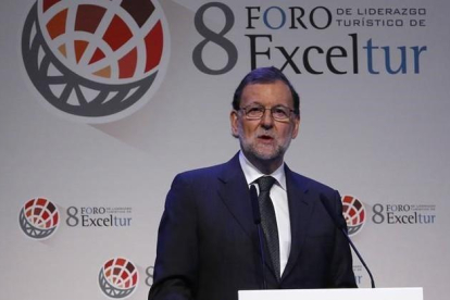 El Presidente del Gobierno en funciones  Mariano Rajoy junto al ministro Soria inauguraron hoy el octavo foro Exceltur-JUAN MANUEL PRATS