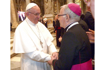 El obispo de Zamora, Gregorio Martínez, asiste en Roma a una meditación dirigida por El obispo de Zamora.-ICAL