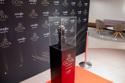 La Sala Club de la estación de Atocha decorada por la 38.ª edición de los Premios Goya en Valladolid - RENFE