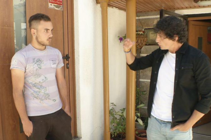 Jero García ayuda a un joven rencoroso e irresponsable en el último programa de temporada 'Hermano mayor'.-EL PERIÓDICO