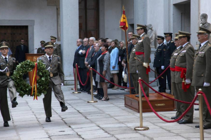 El general director de la Academia de Artillería, Alfredo Sanz y Calabria, preside el acto de inauguración del curso de esta institución en el Alcázar de Segovia-Ical