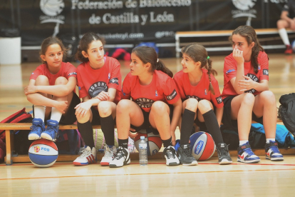 La NBA Jr en su versión femenina en 2015 a su paso por Valladolid./  EL MUNDO