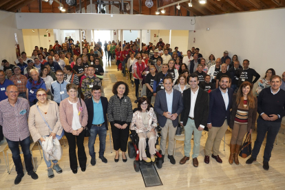 El presidente de la Diputación de Valladolid, Conrado Íscar, inaugura el XII Encuentro de Personas con Discapacidad.- ICAL