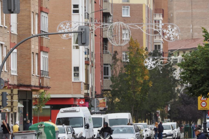 Luces de Navidad en el barrio de Santa Clara en Valladolid. -Photogenic