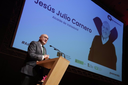 El alcalde de Valladolid, Jesús Julio Carnero, ha inaugurado hoy en el Centro Cultural Miguel Delibes ‘AxTodas’ - AYUNTAMIENTO DE VALLADOLID