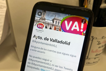 Captura de un bloqueo del Ayuntamiento de Valladolid a un usuario de Twitter. -E.M.