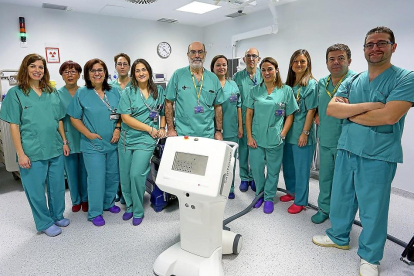 Equipo del servicio de Oncología Radioterápica del Hospital Clínico de Valladolid.-PHOTOGENIC