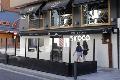 El bar Siroco de la calle San Lorenzo suma ya dos excesos de aforo durante la pandemia.- PHOTOGENIC / BALCAZA