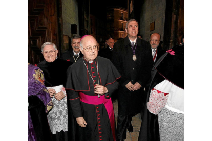 Pregón de Semana Santa a cargo de José Vicente De Los Mozos en marzo de 2013. - PHOTOGENIC/ PABLO REQUEJO