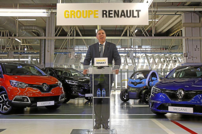 El presidente de Renault España, José Luis De Los Mozos presentó el plan industrial en mayo de 2016 .- LOSTAU