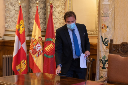 El alcalde de Valladolid informa sobre la utilización de los remanentes municipales.- ICAL