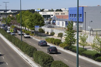 Zona industrial entre la Avenida de Zamora y la calle del Teide. J. M. LOSTAU