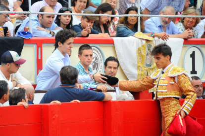 Gonzalo Caballero dedica un toro a Froilán de Marichalar en Santander.-GTRESONLINE
