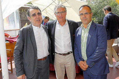 Eugenio Gascón (Calprint), Philippe Guzzi (La Leyenda del Pisuerga) y Florencio Carrera (director de La 8 y esRadio Castilla y León).