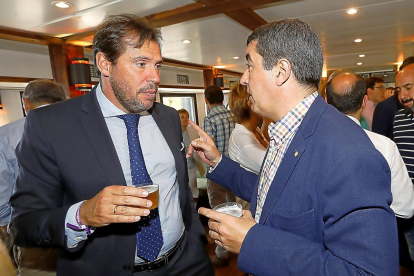 Óscar Puente (alcalde Valladolid) y Pablo Lago (director El Mundo Valladolid).