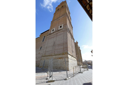 Torre de San Pedro.-J.M. LOSTAU