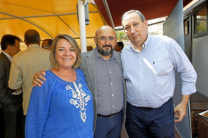 Teresa Gutiérrez, Felipe Ramos (subdirector El Mundo de Valladolid) y Juan Pablo Pascual.