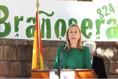 La entonces presidenta del Congreso de los Diputados, Ana Pastor, en Brañosera 5 de Octubre  en la conmemoración del Fuero. E.M.