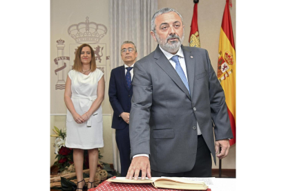 Acto de toma de posesión de Pedro Luis de la Fuente como subdelegado del Gobierno en Burgos-Ricardo Ordóñez / ICAL