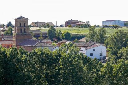 Vista general de la localidad leonesa de Vallecillo.-ICAL