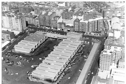 Antiguo Mercado Central de Pajarillos en 1982. ARCHIVO MUNICIPAL