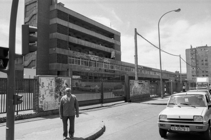 El desaparecido Mercado central de Pajarillos en 1990. J. M. LOSTAU