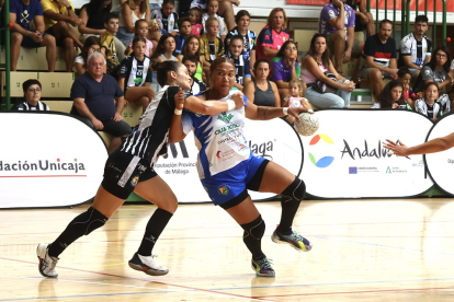 Partido Liga Guerreras Iberdrola entre Costa del Sol Málaga y Caja Rural Aula.  / LOF