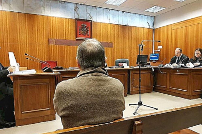 El acusado Jesús S.C.G., ayer, en el juicio celebrado en el Juzgado de lo Penal 3 por homicidio imprudente.-EUROPA PRESS