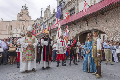 Los 'infantes' Isabel y Alfonso visitan Medina del Campo en la recreación histórica.-Pablo Requejo