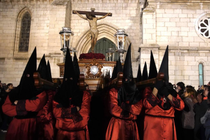 Procesión de la Buena Muerte de Valladolid.-J. M. LOSTAU