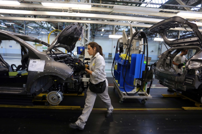 Planta de montaje en la fábrica de Renault en Valladolid. / ICAL