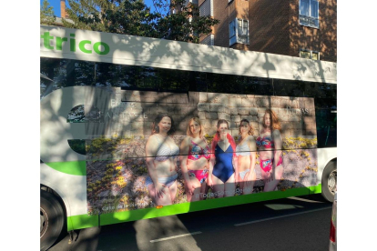 Campaña 'Autobuses de Reinas' . / E. M.