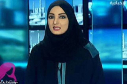 Budoor Ahmad, una presentadora de la televisión saudí.-Foto: © Al Ekhbariya