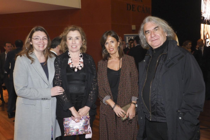 Natalia Viloria, Rosa Urbón, Ana Isabel Gutiérrez y Ángel Marcos.