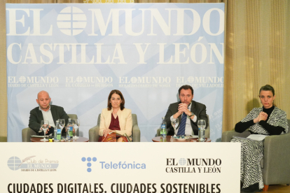 Club de Prensa: Ciudades digitales, ciudades sostenibles. / J. M. LOSTAU