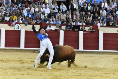 Concurso de Cortes de Valladolid.- JOSÉ SALVADOR