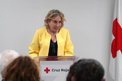 Rosa Urbón en la toma de posesión como presidenta autonómica de Cruz Roja.- ICAL